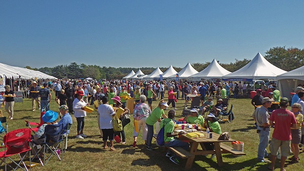 All photos courtesy of Sunset Beach Inn and Grille.