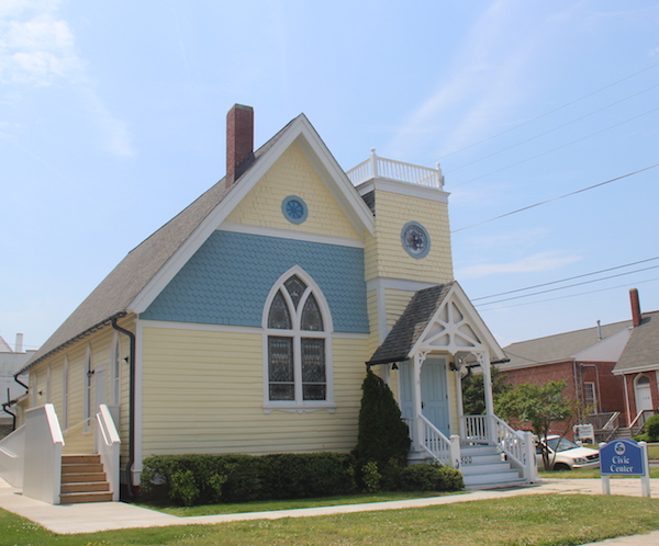 Former town library, now Civic Center, risks losing both its chimneys. (Wave photos)